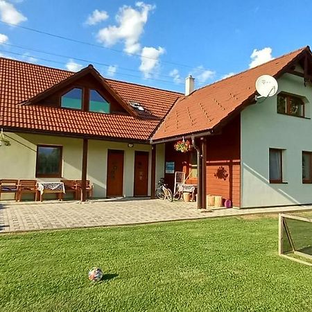 Ubytovanie U Huberta Bešeňová Exteriör bild